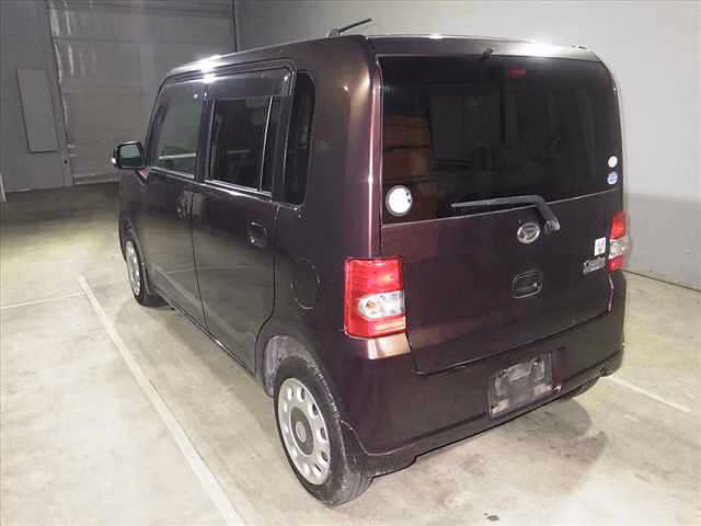 DAIHATSU MOVE CONTE