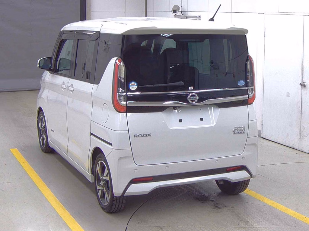 NISSAN ROOX