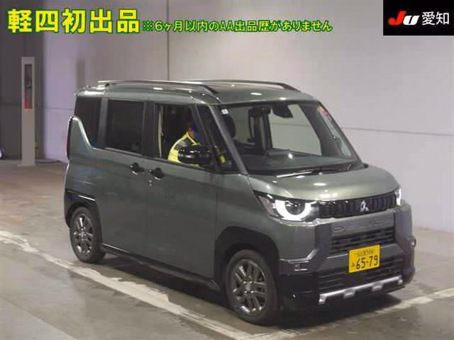 MITSUBISHI DELICA MINI