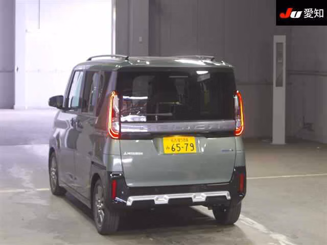 MITSUBISHI DELICA MINI