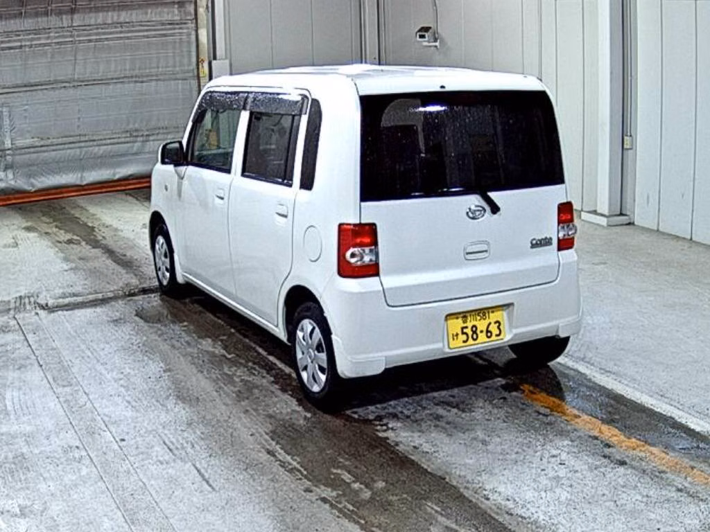 DAIHATSU MOVE CONTE