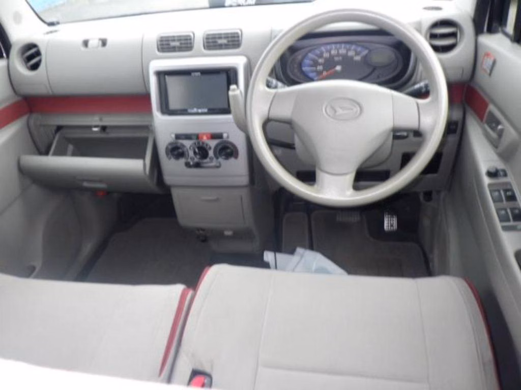 DAIHATSU MOVE CONTE