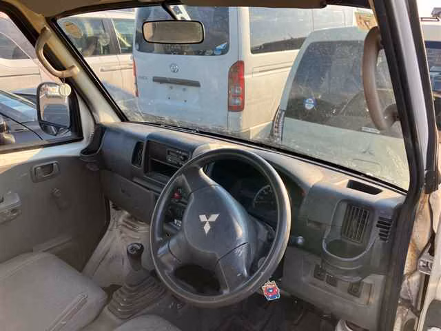 MITSUBISHI MINICAB