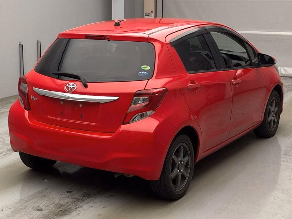 TOYOTA VITZ
