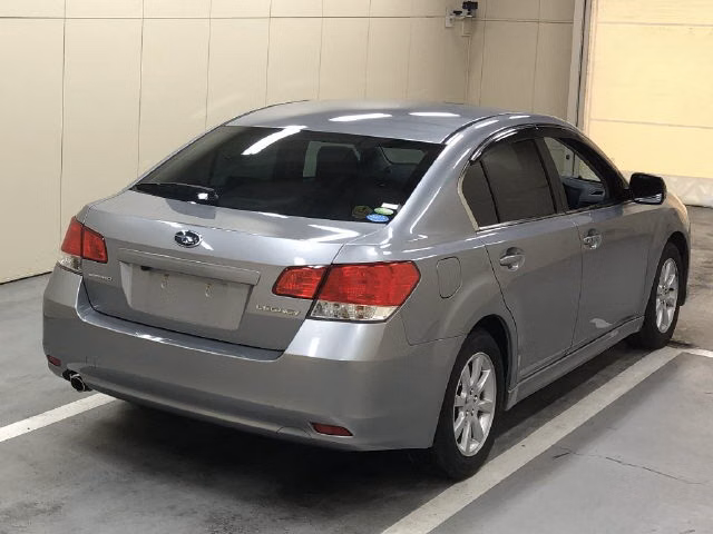 SUBARU LEGACY B4
