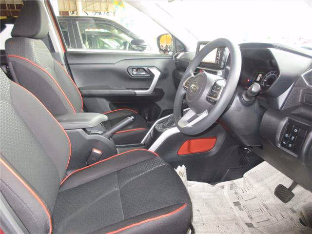 DAIHATSU ROCKY