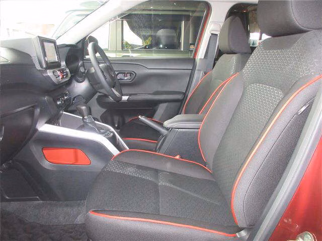 DAIHATSU ROCKY