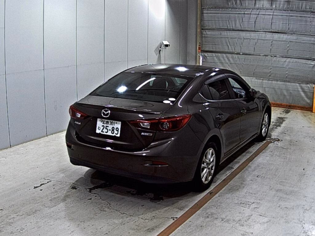 MAZDA AXELA