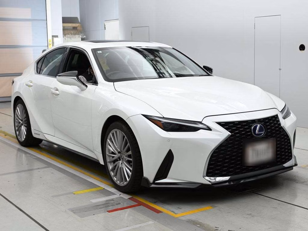 LEXUS IS300H