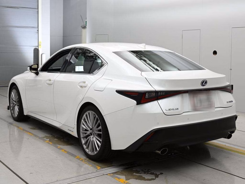LEXUS IS300H