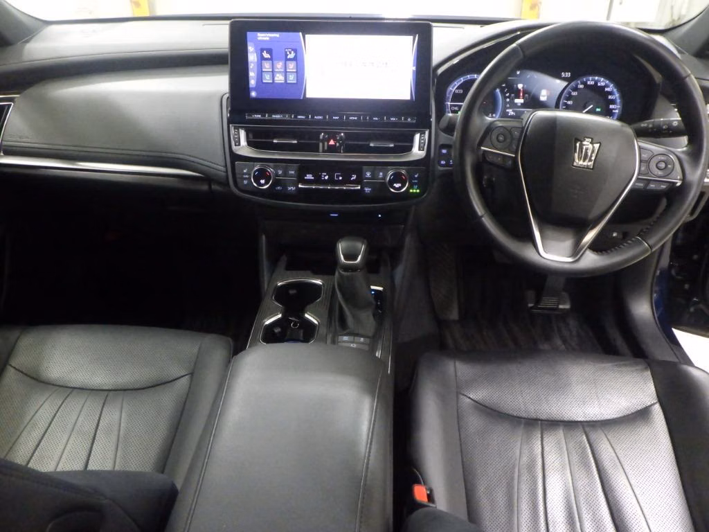 TOYOTA CROWN