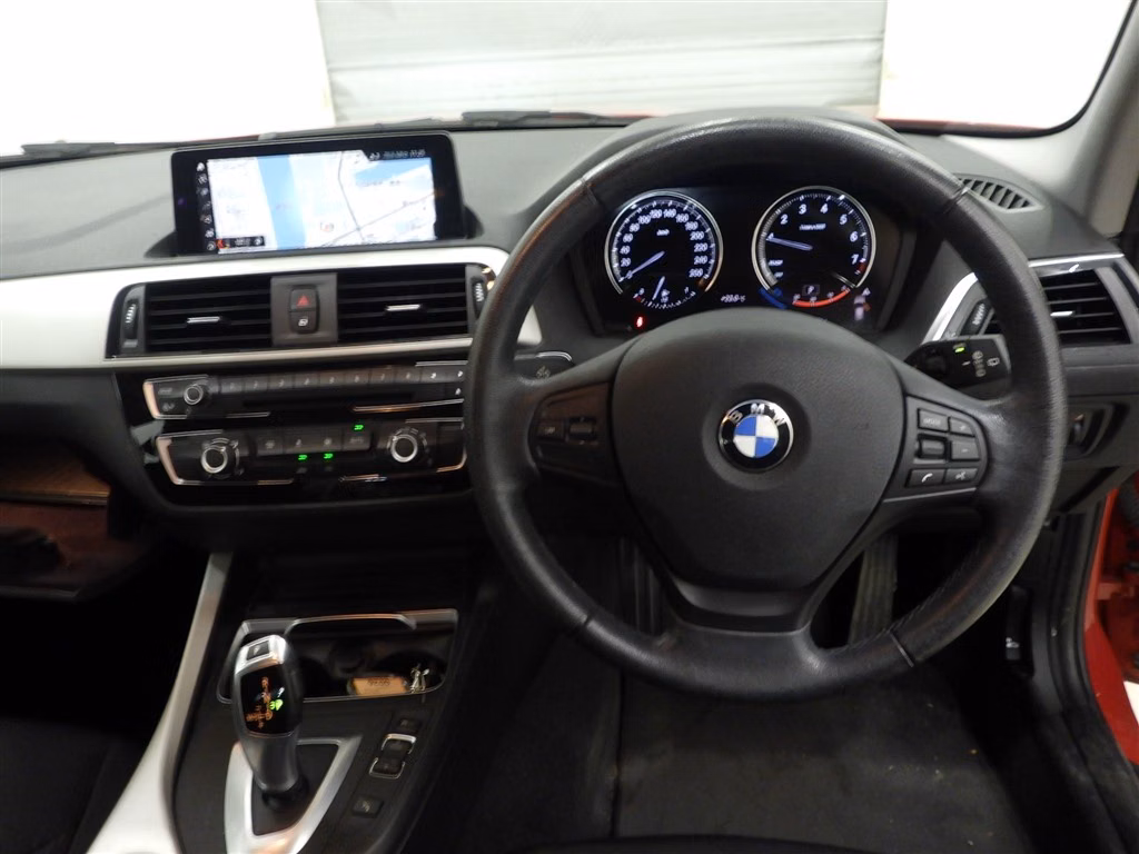 BMW 1-SERIES