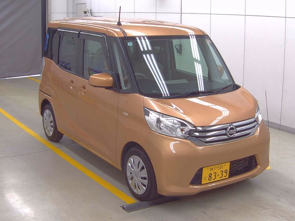 NISSAN DAYZ ROOX