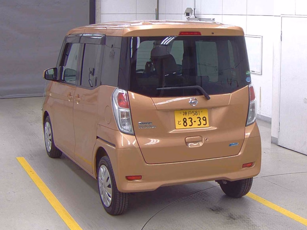 NISSAN DAYZ ROOX