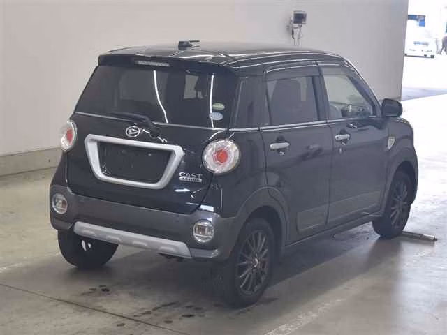 DAIHATSU CAST