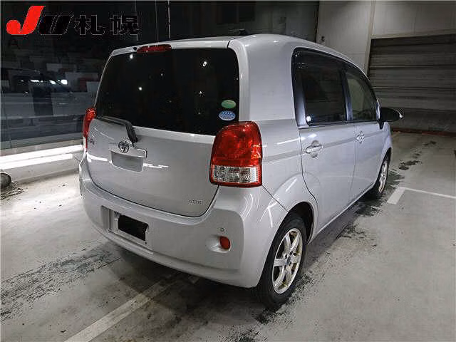 TOYOTA PORTE