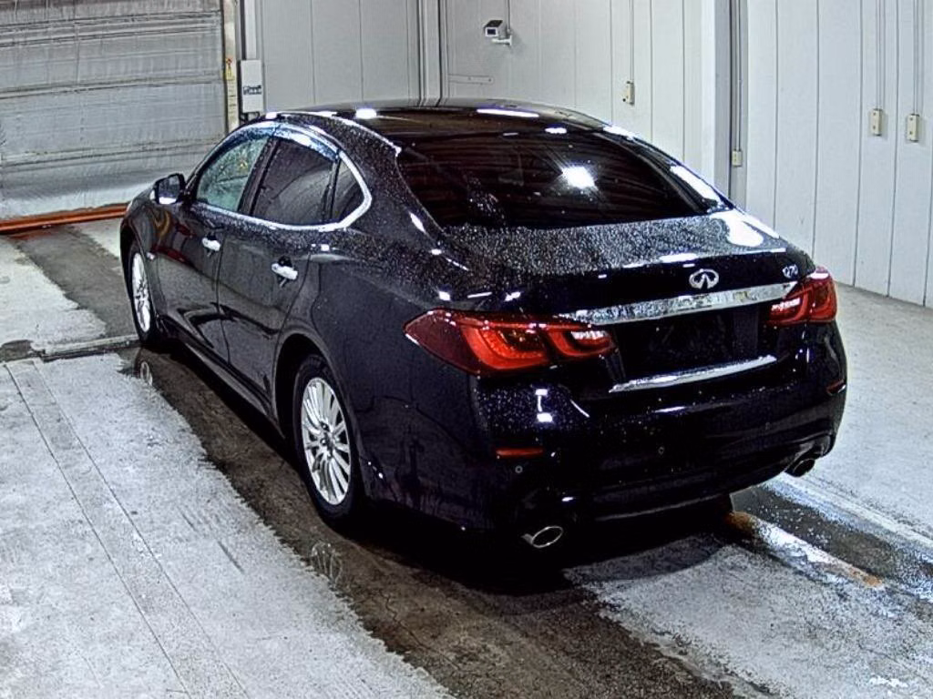 NISSAN FUGA