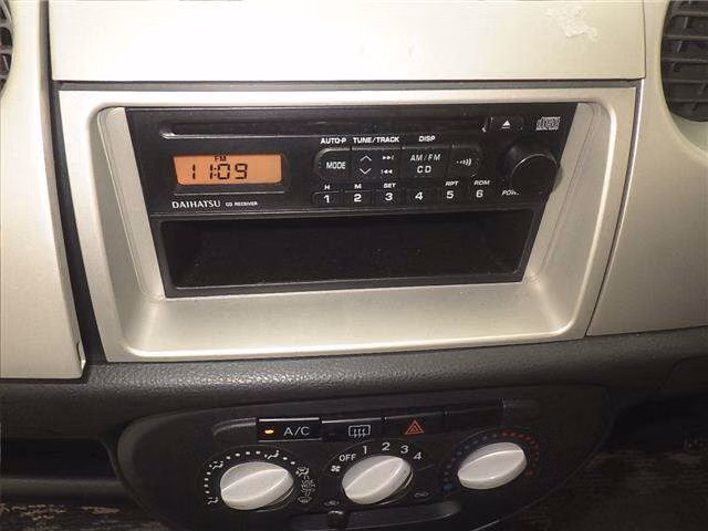 DAIHATSU MIRA GINO