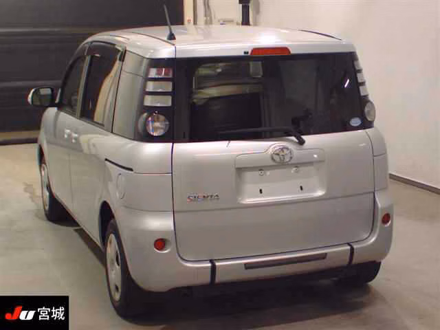 TOYOTA SIENTA