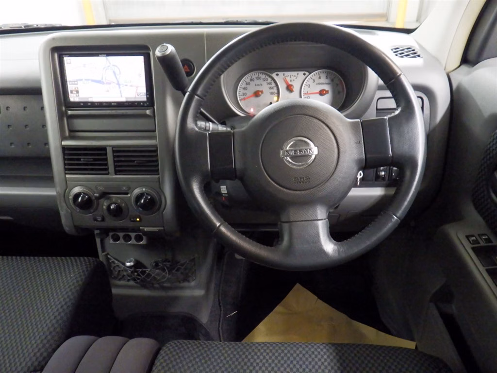 NISSAN CUBE