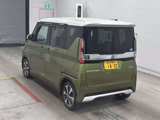 MITSUBISHI EK SPACE