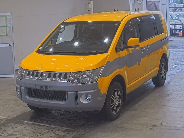 MITSUBISHI DELICA D:5
