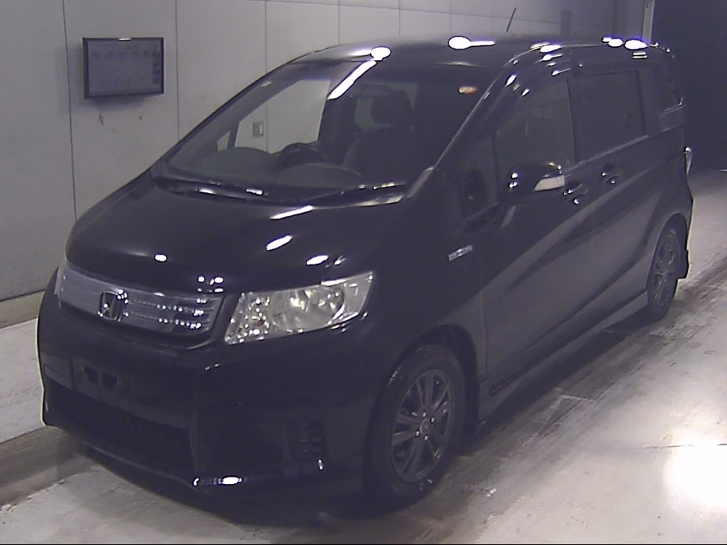 HONDA FREED SPIKE