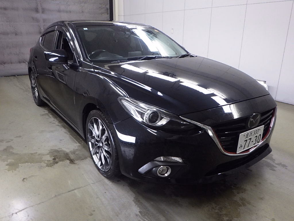 MAZDA AXELA