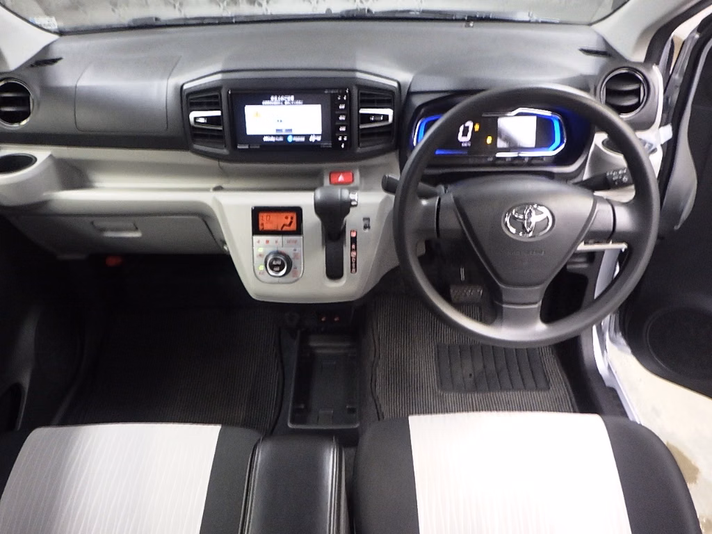 TOYOTA PIXIS EPOCH