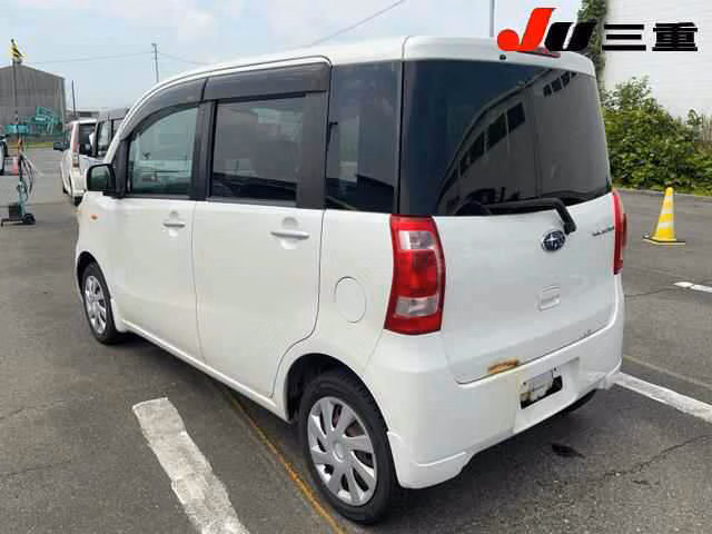 SUBARU LUCRA