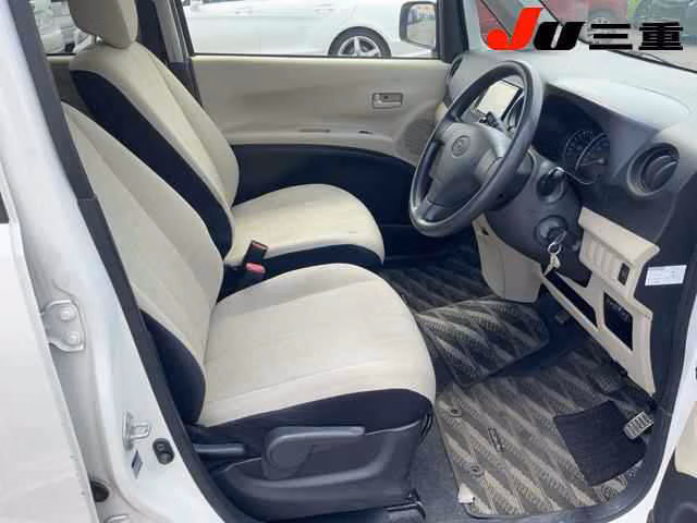 SUBARU LUCRA