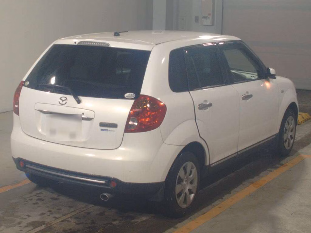 MAZDA VERISA