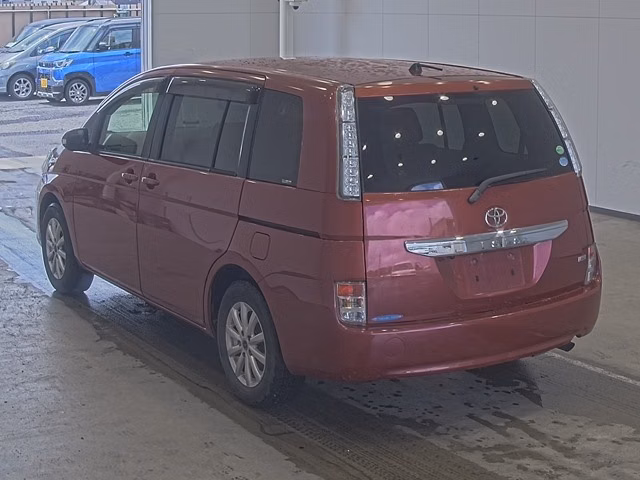 TOYOTA ISIS