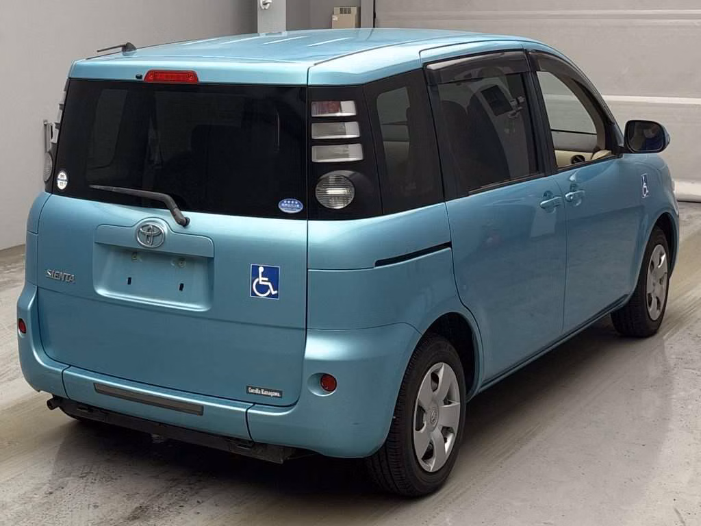 TOYOTA SIENTA