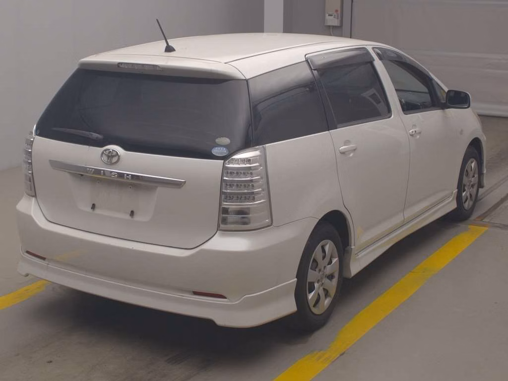 TOYOTA WISH