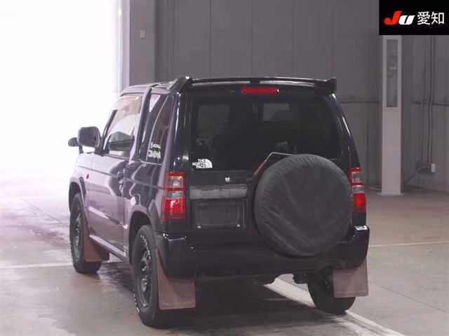MITSUBISHI PAJERO MINI