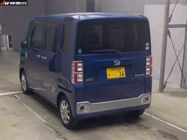 DAIHATSU WAKE