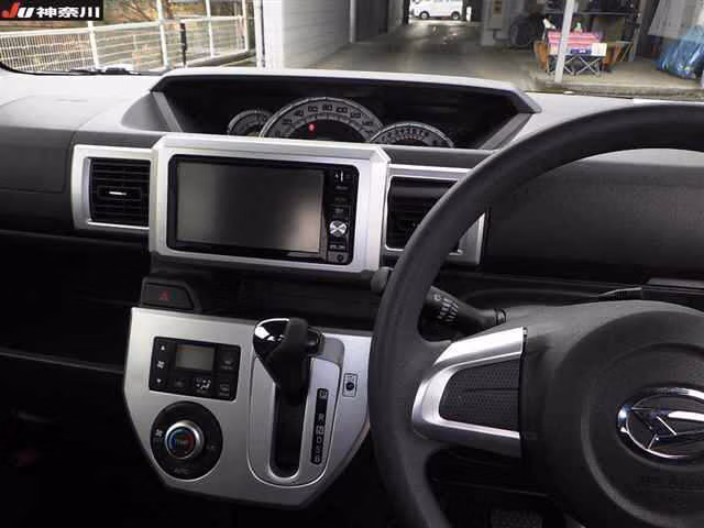 DAIHATSU WAKE