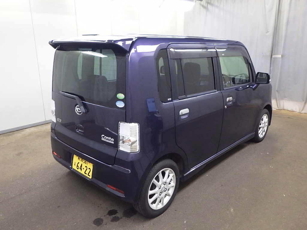 DAIHATSU MOVE CONTE