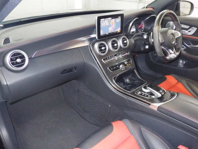 MERCEDES-BENZ C-CLASS
