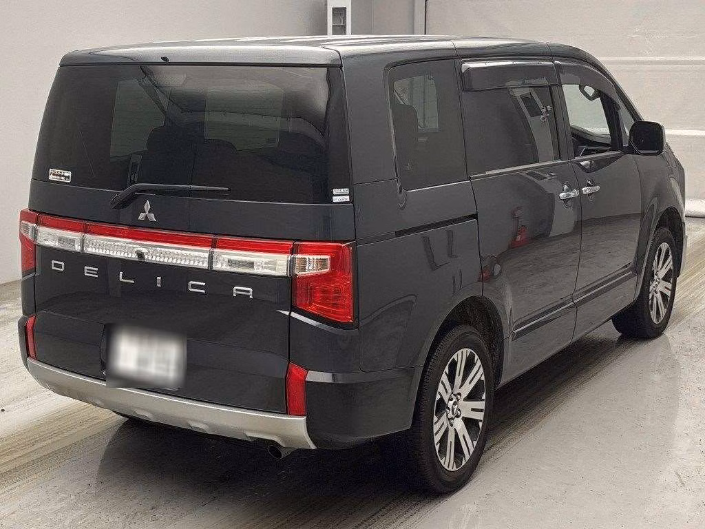 MITSUBISHI DELICA D:5