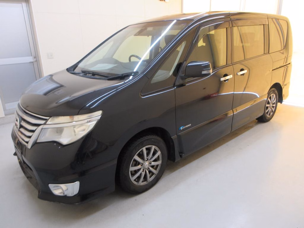 NISSAN SERENA