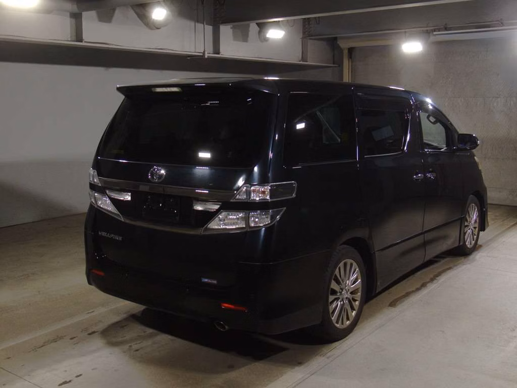 TOYOTA VELLFIRE