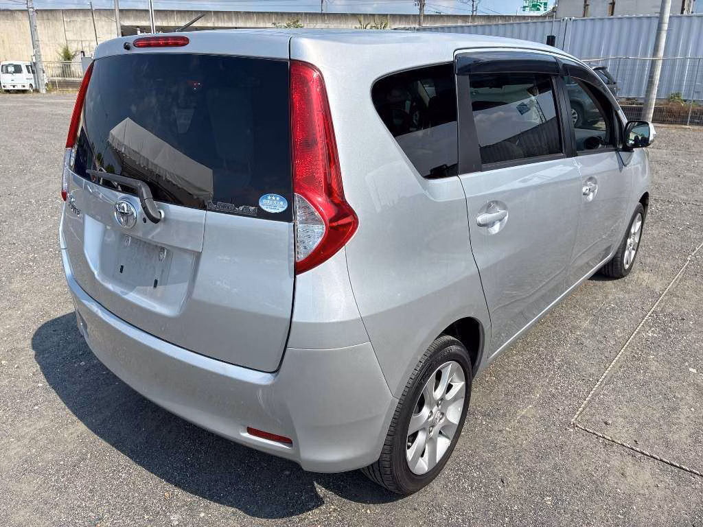 TOYOTA PASSO SETTE