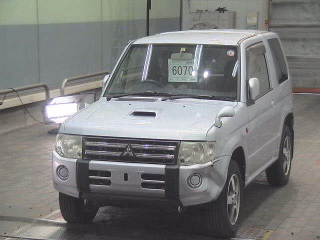 MITSUBISHI PAJERO MINI