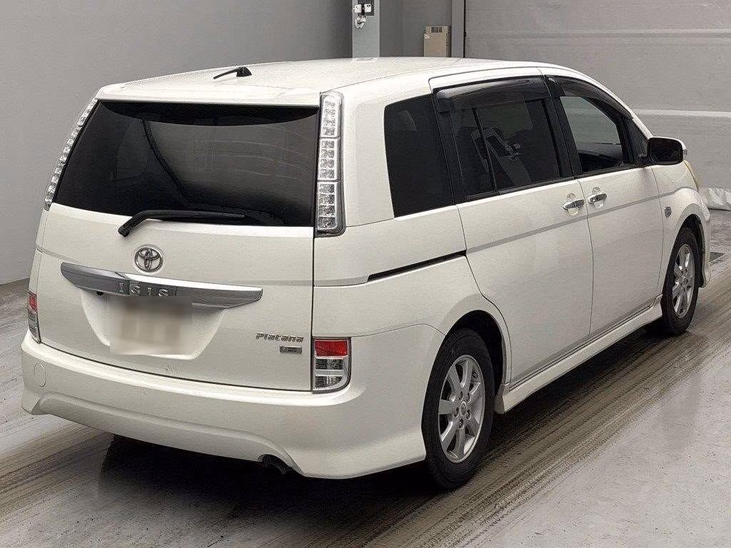 TOYOTA ISIS