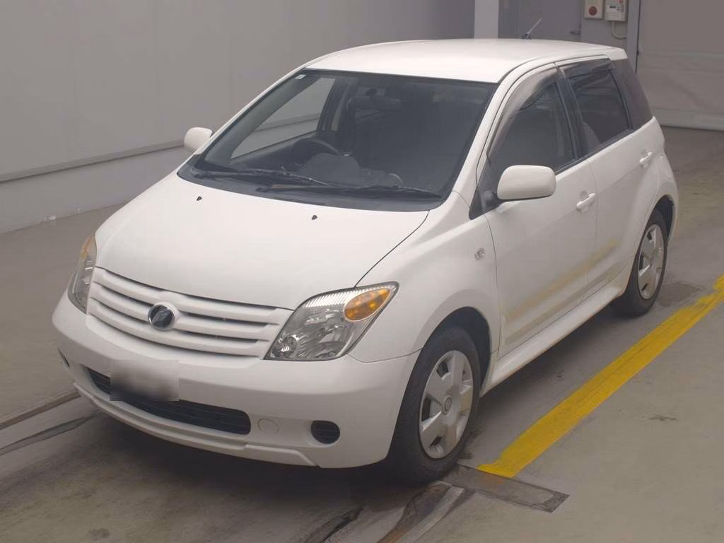 TOYOTA IST
