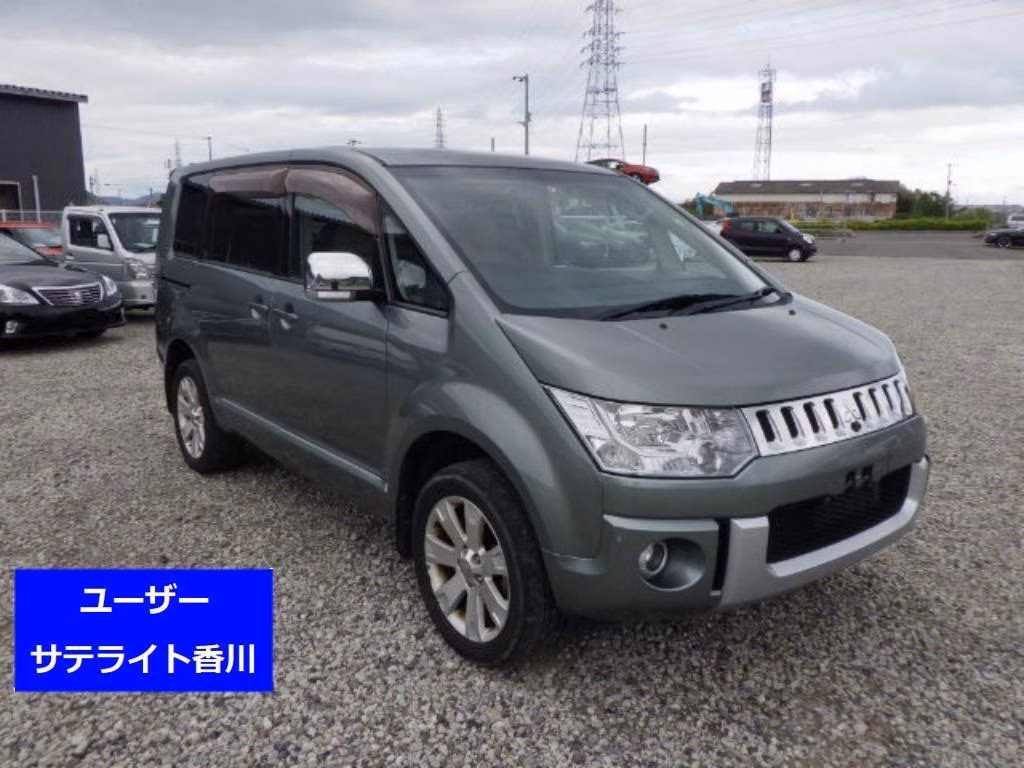 MITSUBISHI DELICA D:5