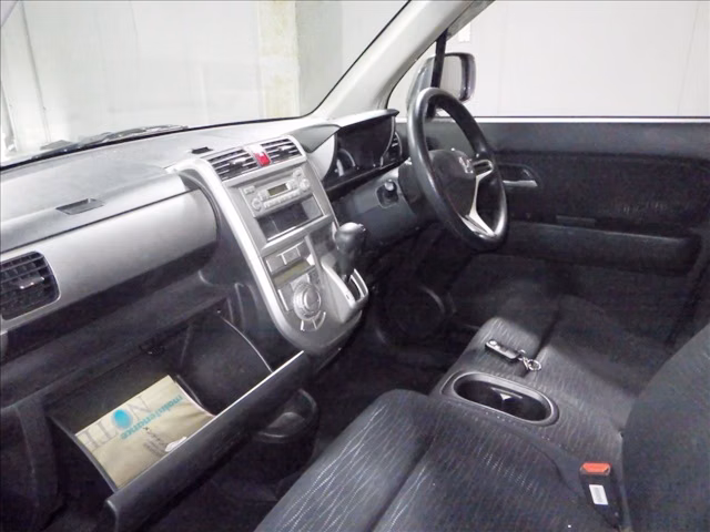 HONDA ZEST