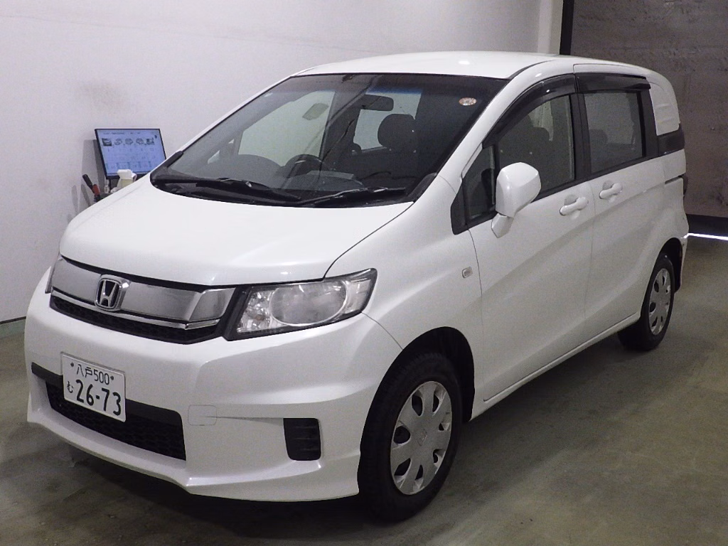 HONDA FREED SPIKE
